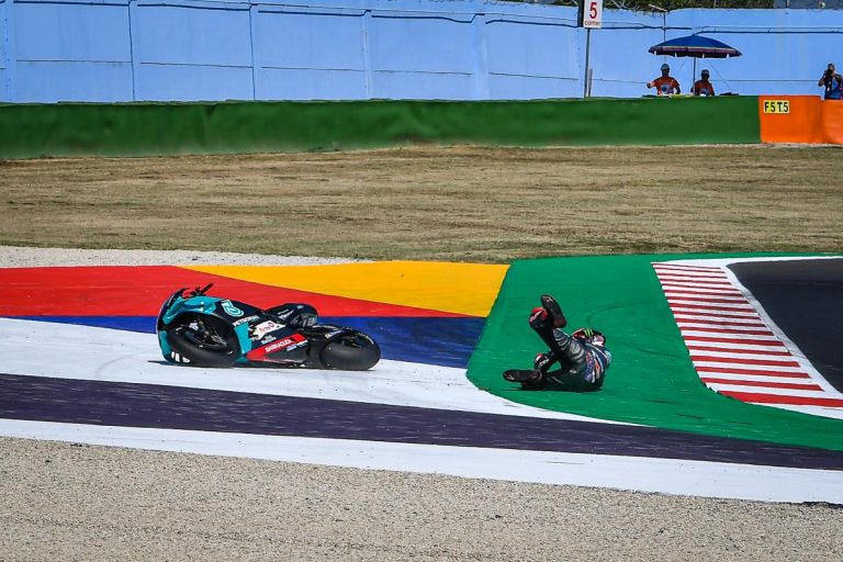 Quartararo terjatuh