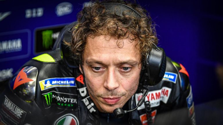 Begini Kronologi Valentino Rossi Bisa Positif Covid-19