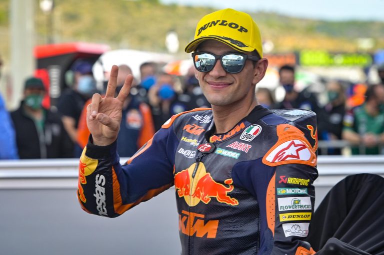 Jorge Martin Raih Kemenangan Dramatis Moto2 Valencia !