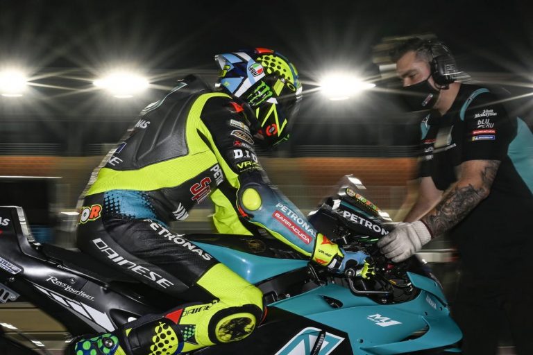Start Dari Posisi 21 Di MotoGP Doha, Ini Dia Penjelasan Valentino Rossi !