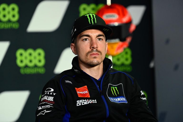 Debat Dengan Fans, Maverick Vinales Tutup Akun Twitternya !