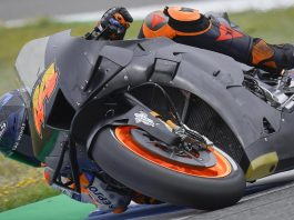 Apa Fungsi Desain Inlet Ram Air Vertikal, Seperti Milik Honda ? Fungsi ram air vertikal