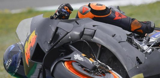 Apa Fungsi Desain Inlet Ram Air Vertikal, Seperti Milik Honda ? Fungsi ram air vertikal