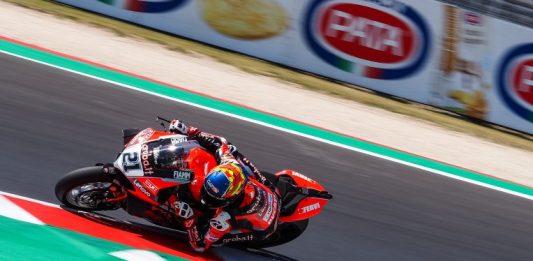Rinaldi Juara Race 1 WSBK Italia, Rea Posisi Ketiga !
