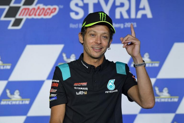 Valentino Rossi Resmi Memutuskan Pensiun dari MotoGP