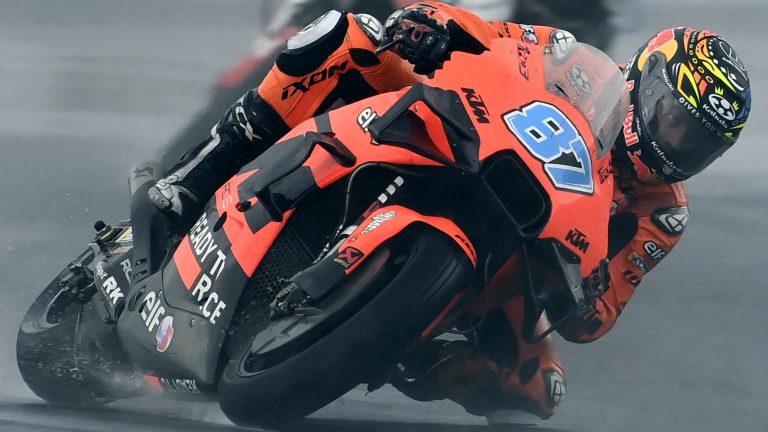 Herve Poncharal Sesalkan Remy Gardner Alami Masalah Pada Helm